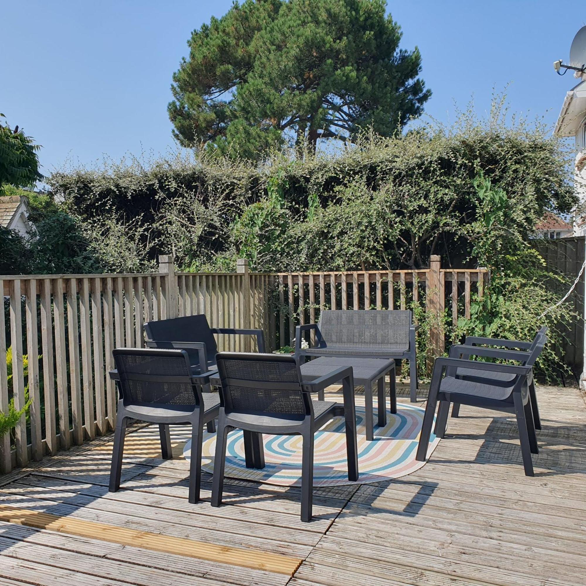 Дом отдыха Panorama House - 400m From Sandbanks Пул